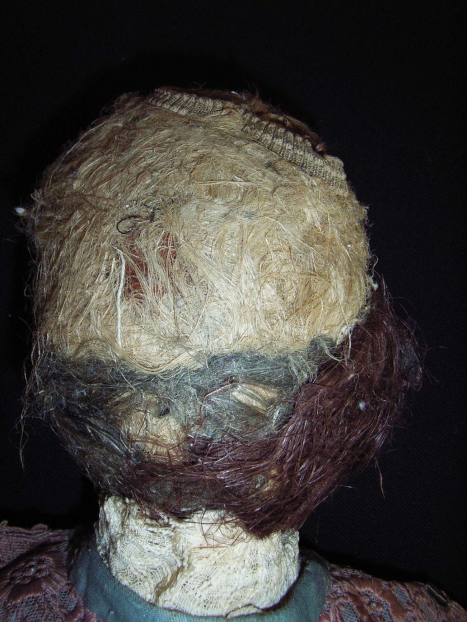 Testa retro prima del restauro